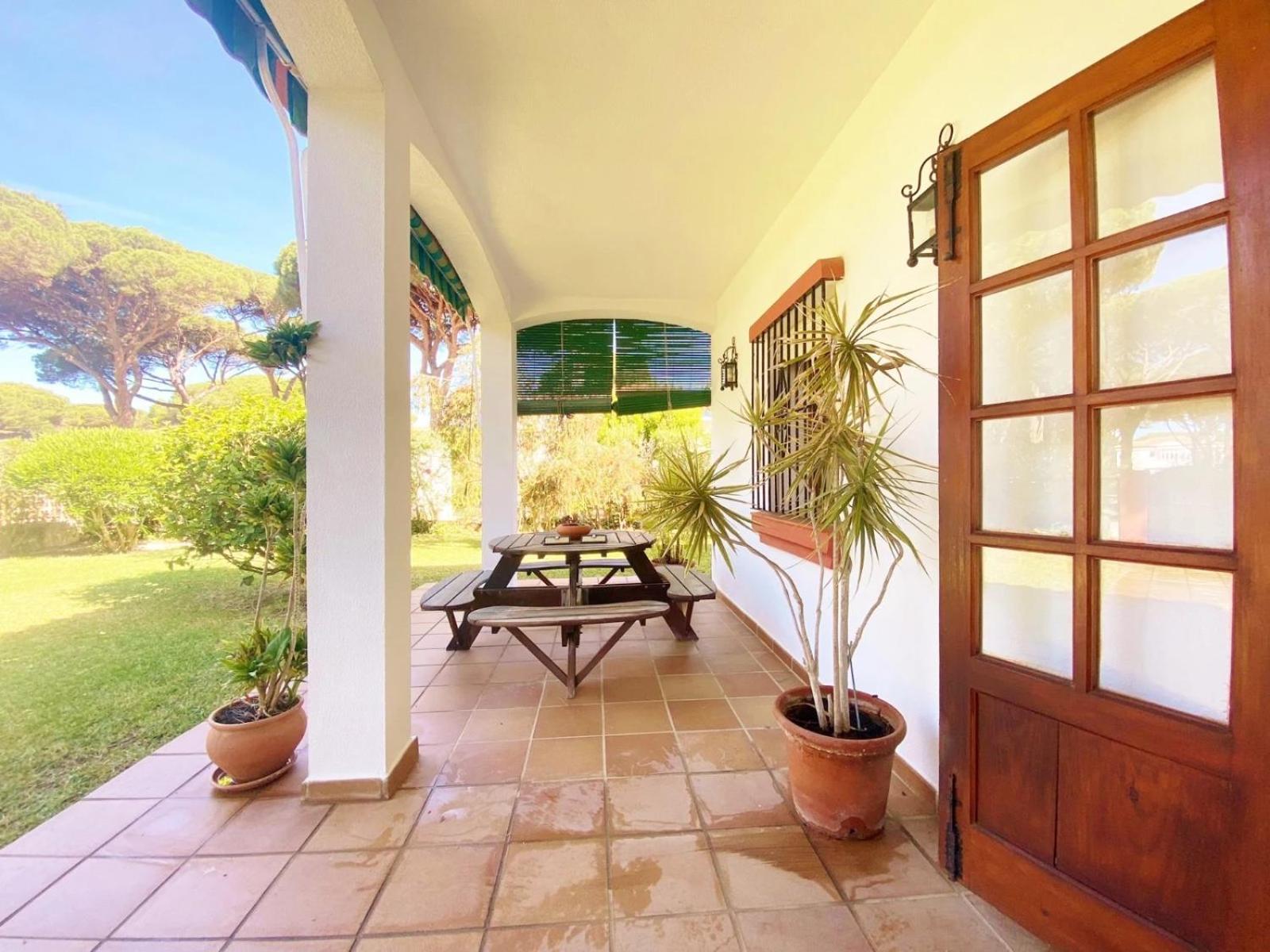 Chalet Roche A 300 Metros De La Playa Экстерьер фото
