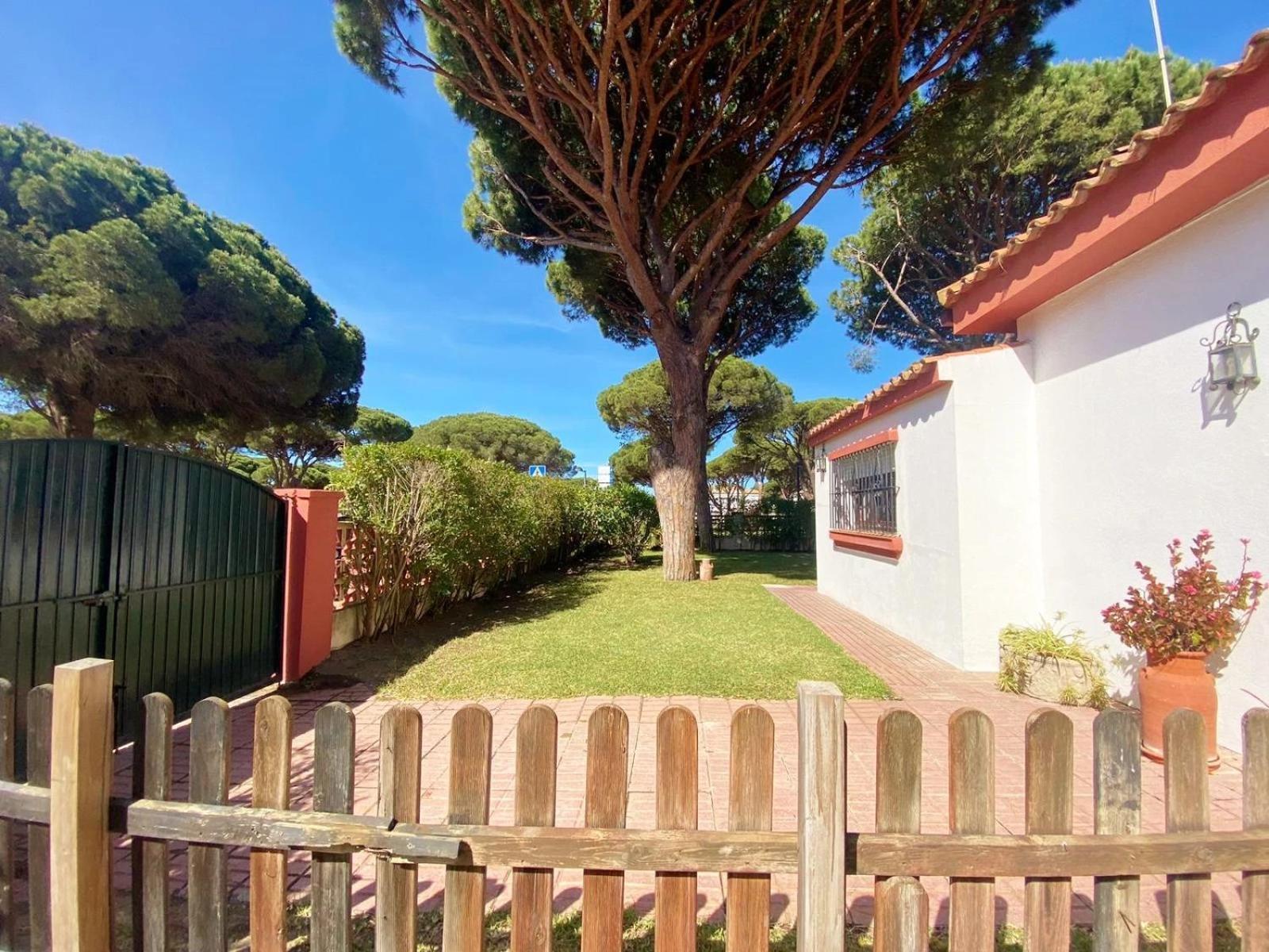 Chalet Roche A 300 Metros De La Playa Экстерьер фото