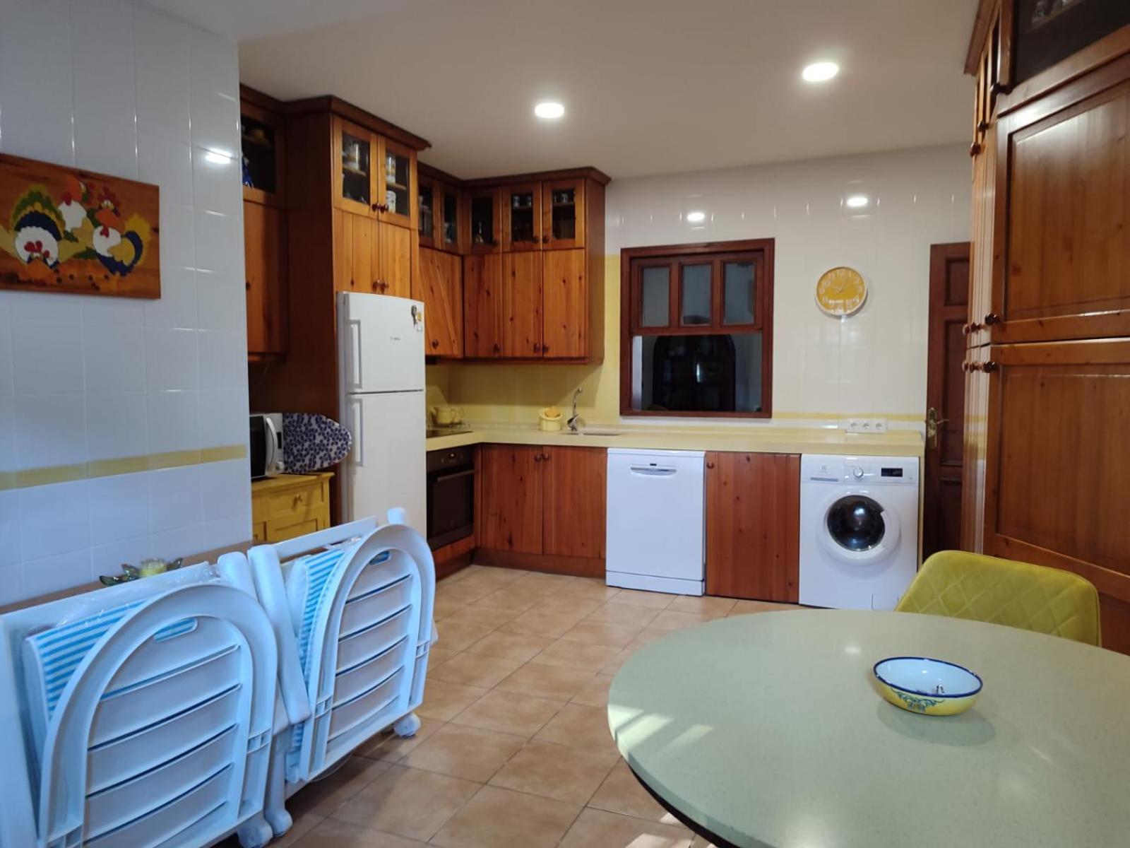 Chalet Roche A 300 Metros De La Playa Экстерьер фото